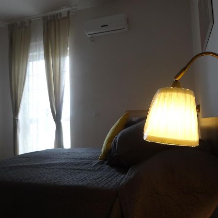 Little Hot@L Otel Pompei Dış mekan fotoğraf